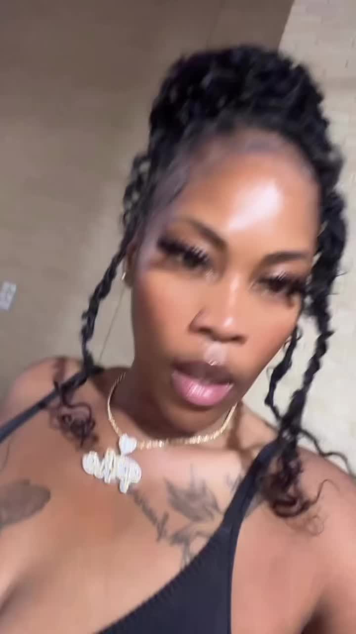 @Pheeeeee