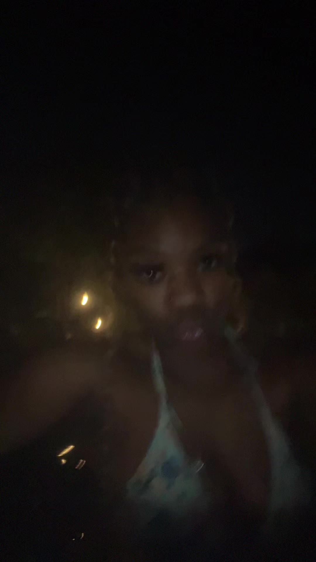 @Itsziahwiththe2gens