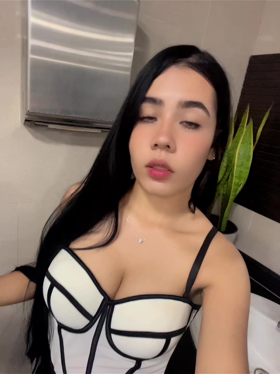 @Ssharlot