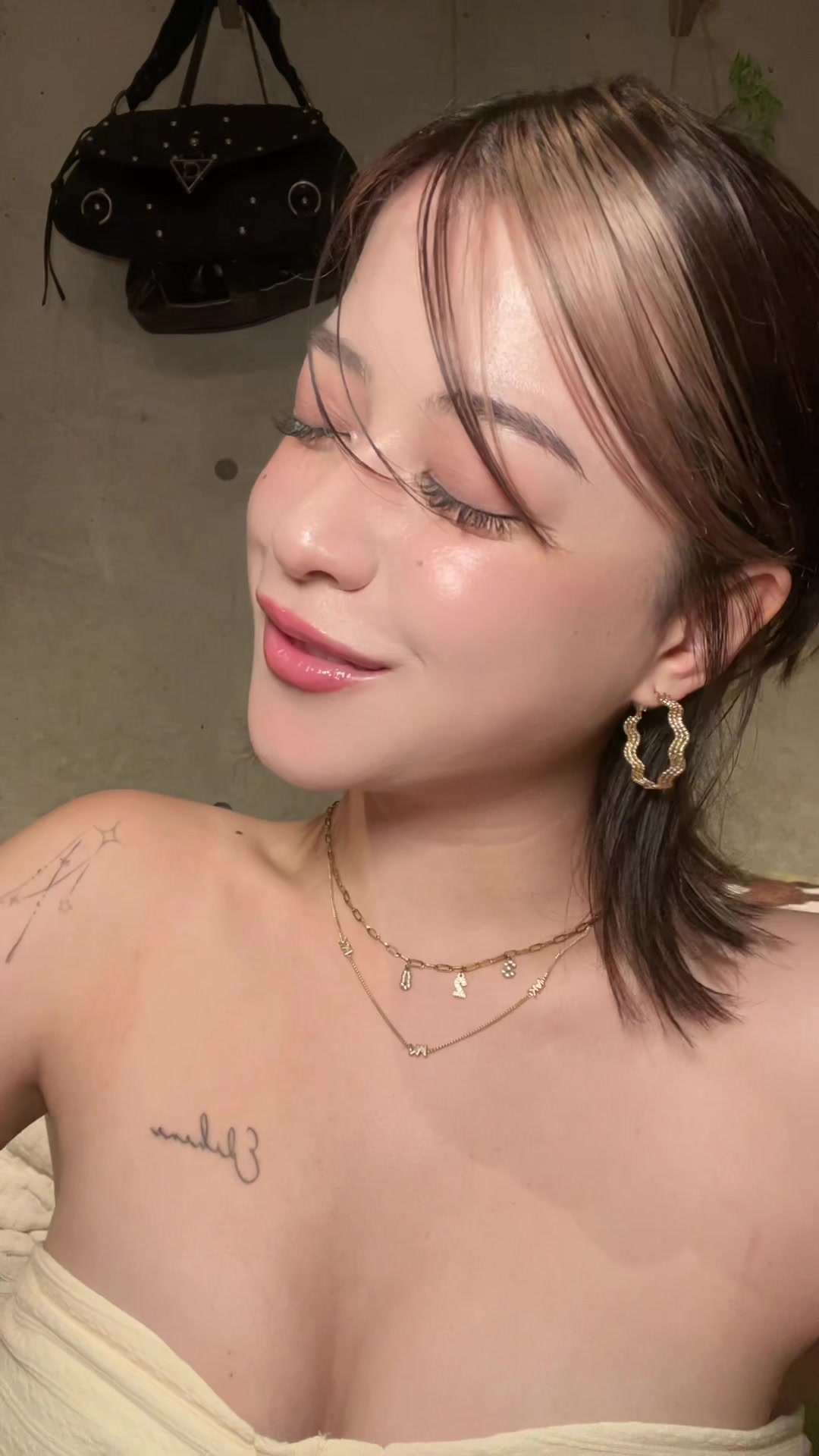 @ローナ