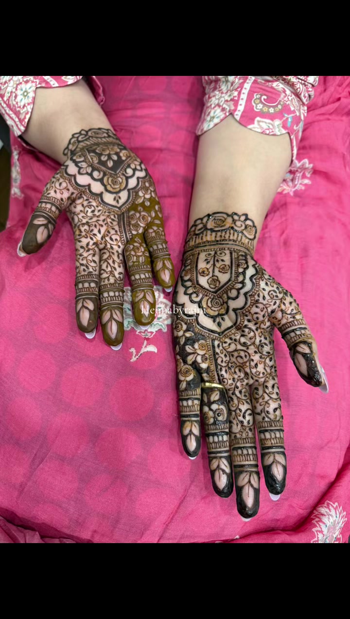 @Hennabyrajni