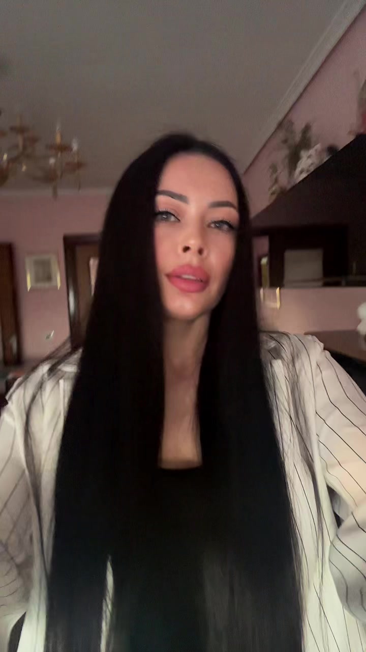 @KRISTINA YEROMENKO