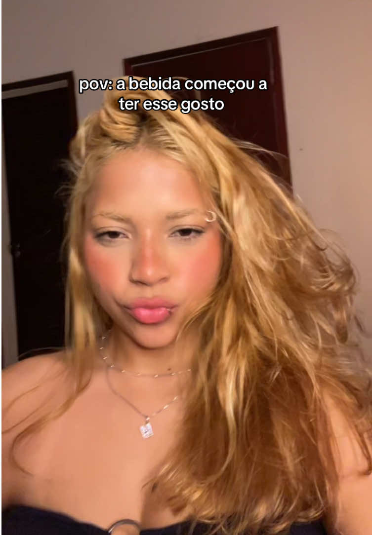 @mchelynz