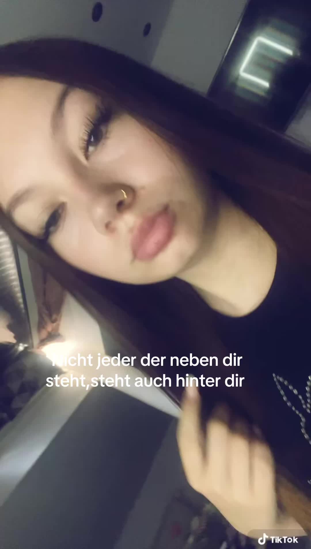 @charlyne