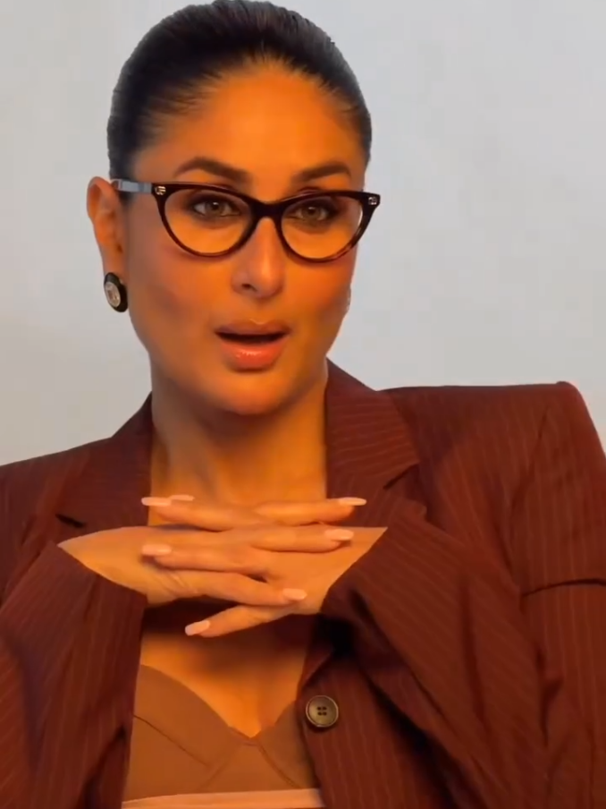 @KareenaKapoorkhan Fc Indonesia