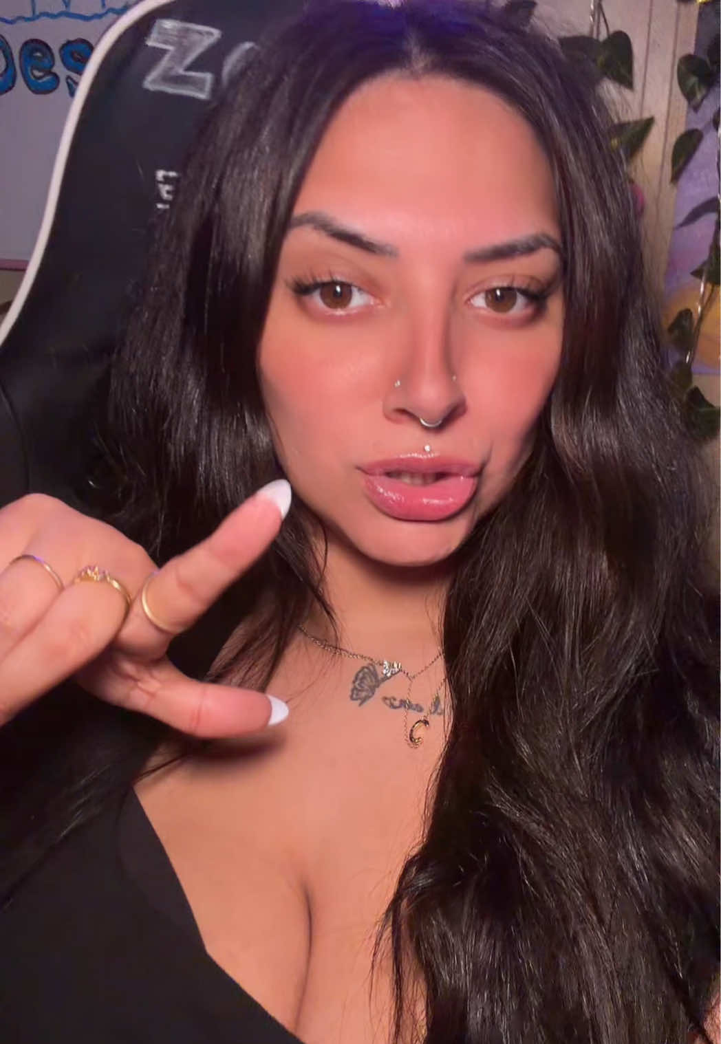 @🍒𝒴𝑜•ꜰᴀᴠ•ᴄʜᴀɴᴛᴇʟ🍒