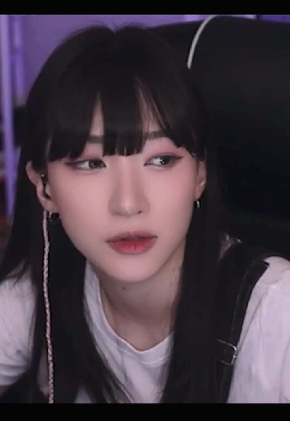 @나비 εїз