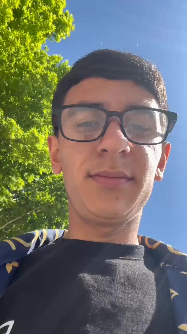 @𝔼.𝕄🇦🇿