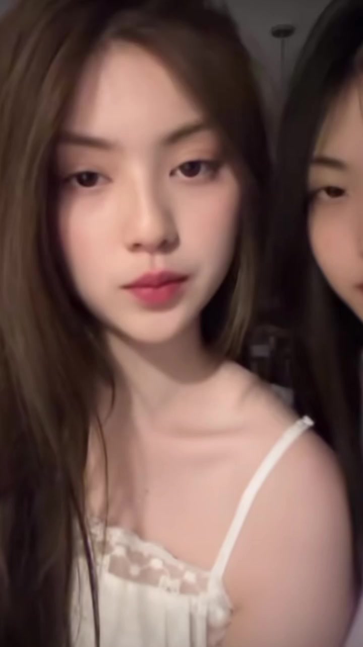 @/&bull;᷅&bull;᷄\੭