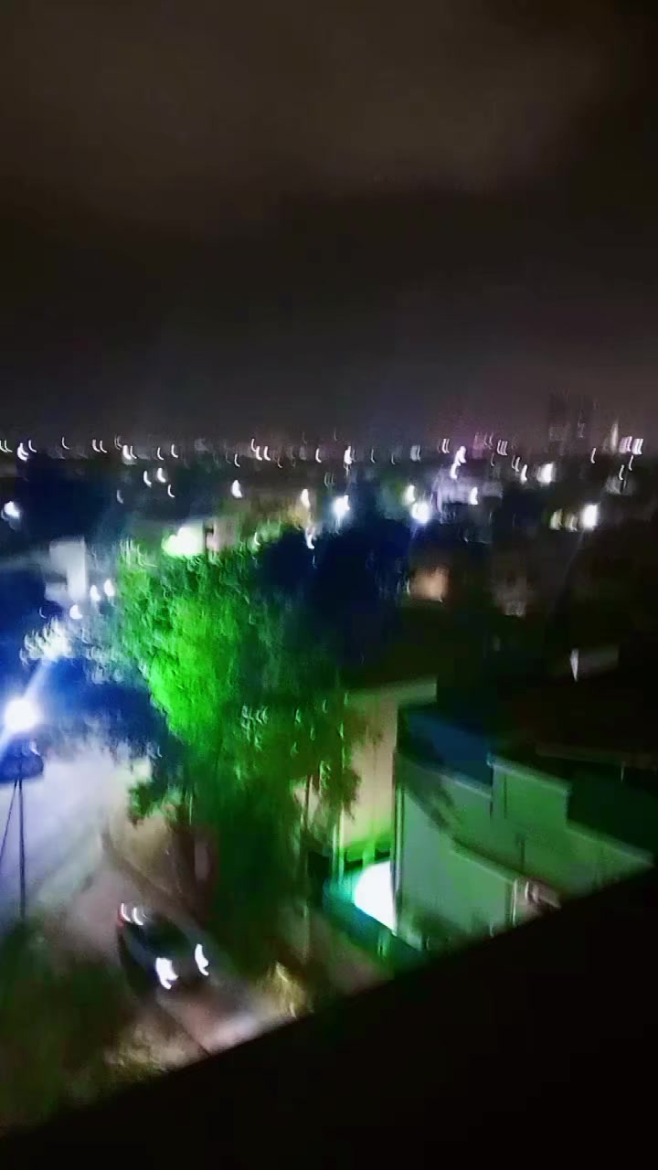 @LewanEe_Khan