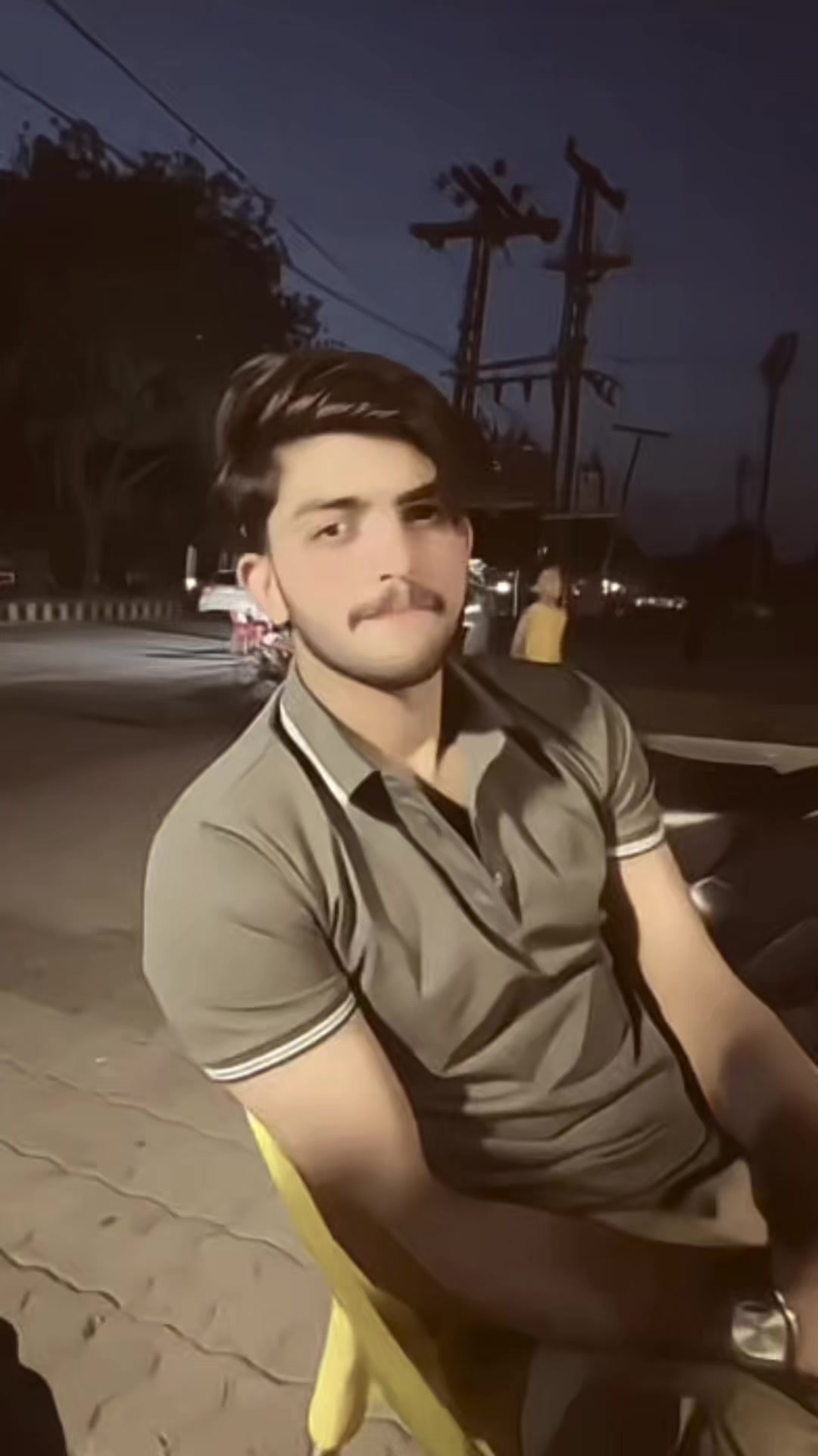 @🐍