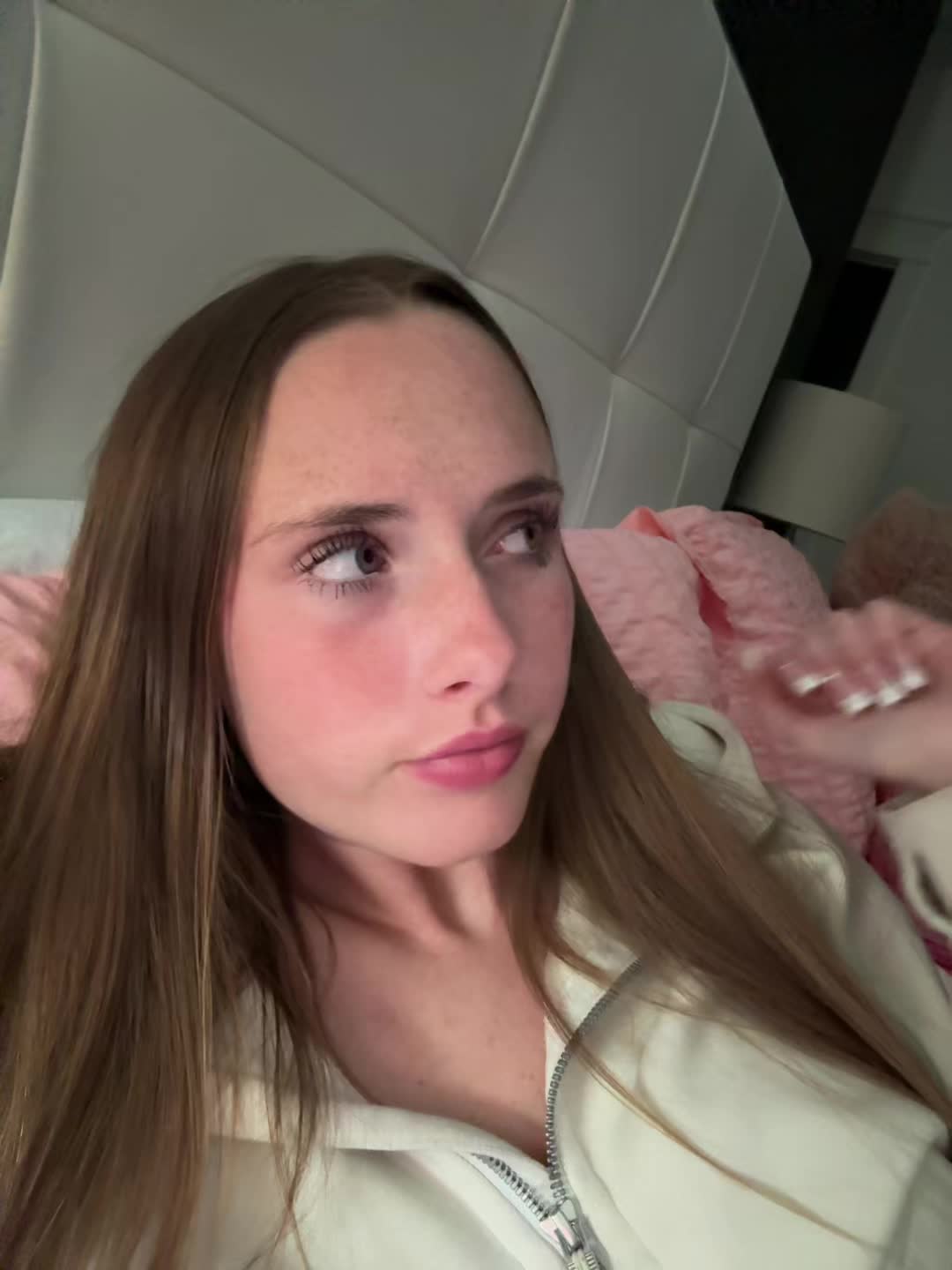 @hii