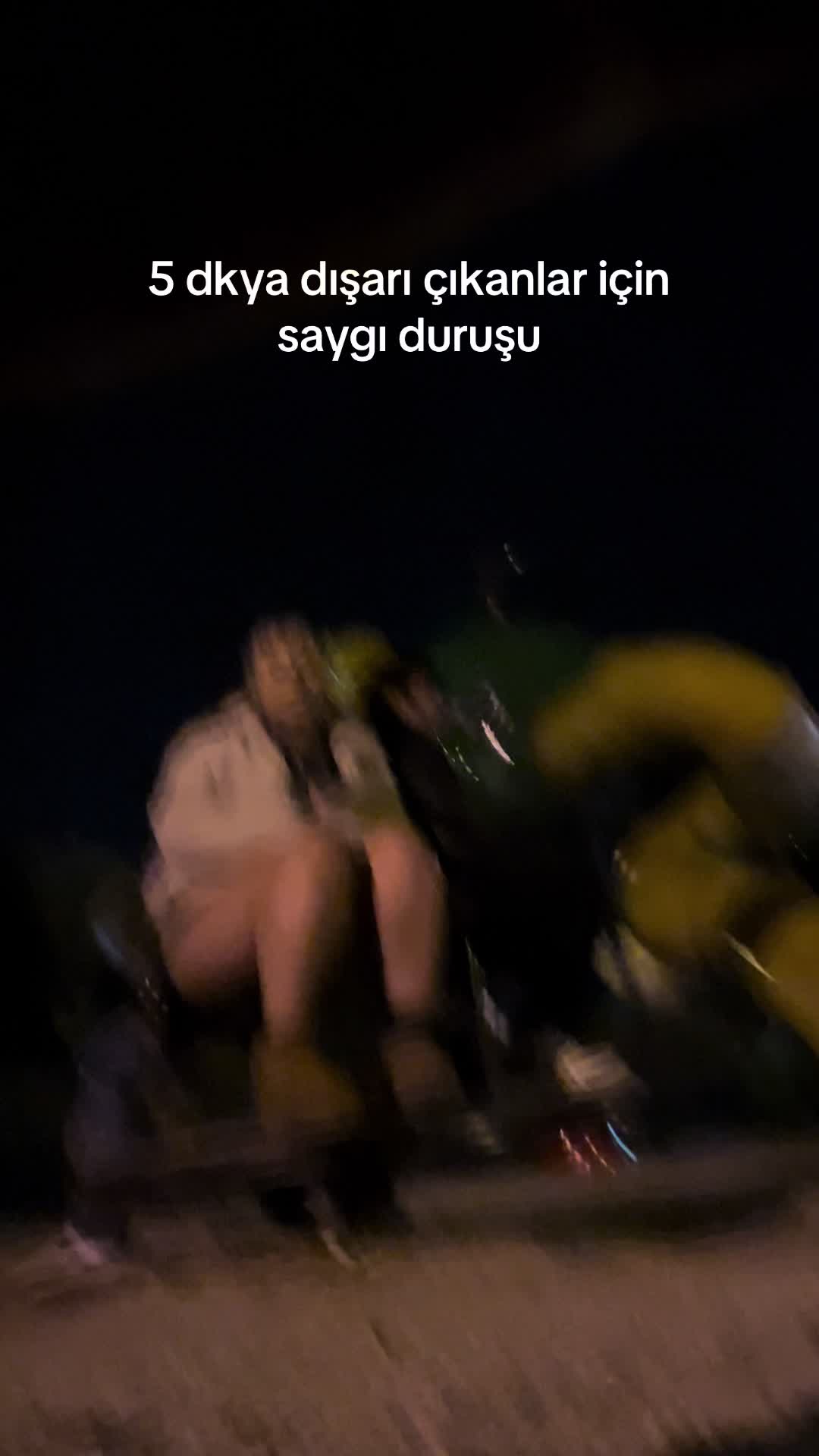 @sude
