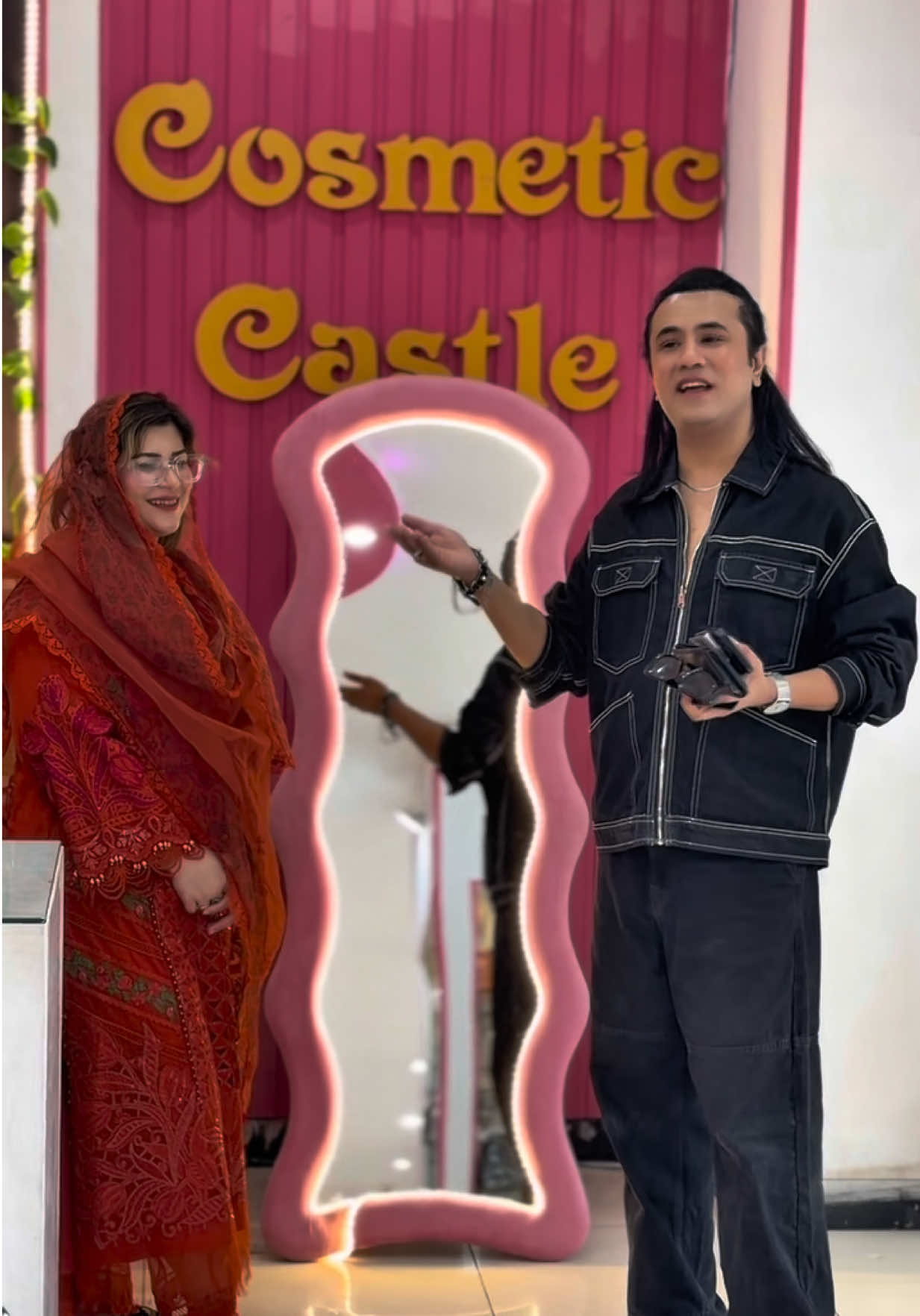 @Dr Zee Khan