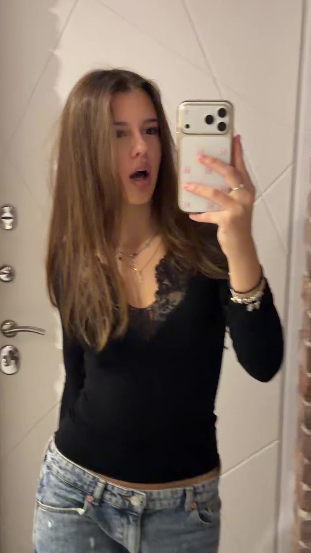 @сашикс🐈⬛