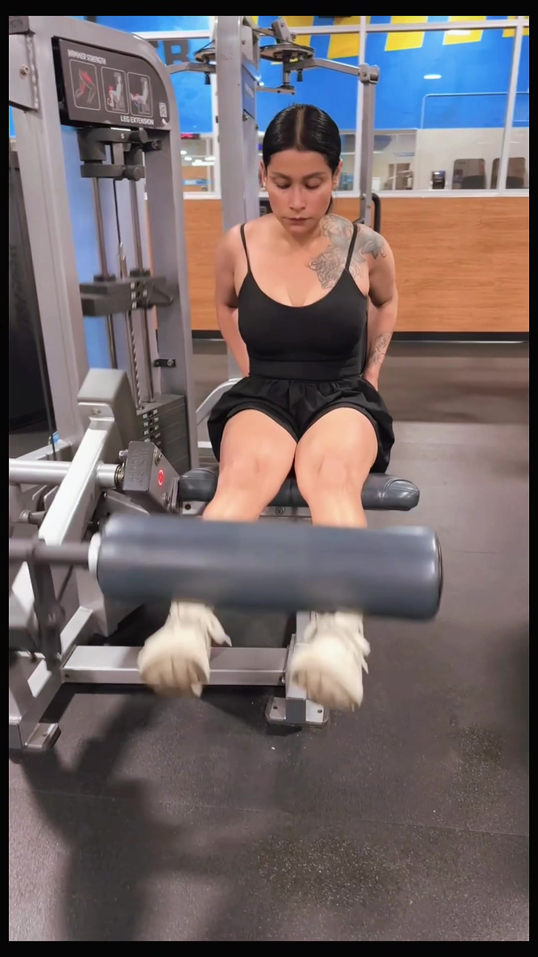 @Ana_Evelin85