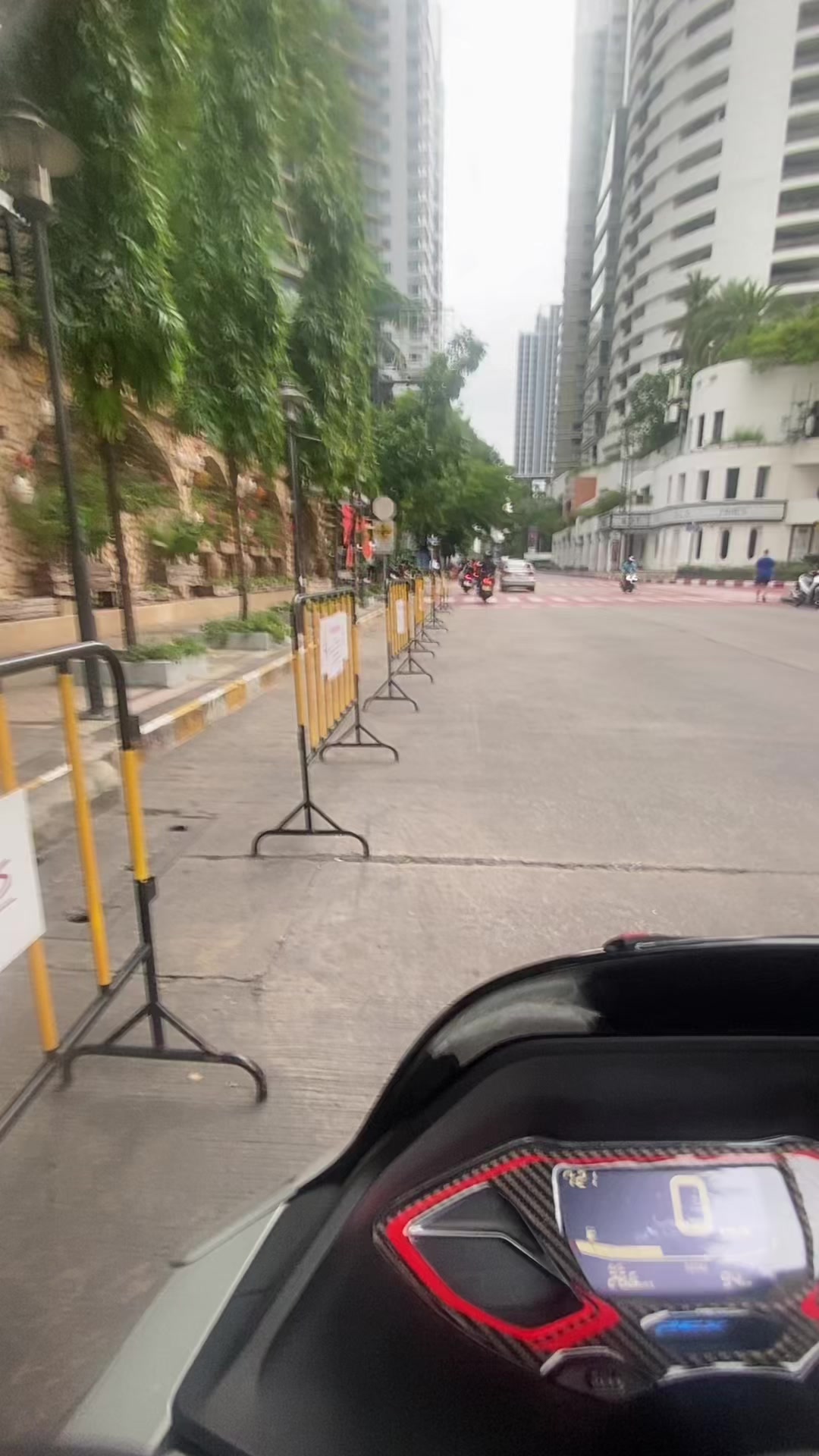 @🇨🇳จิครีม 奶油色 🐲1 7 M