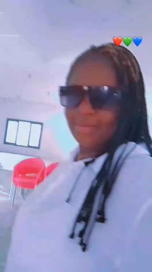 @jeannettekifuti