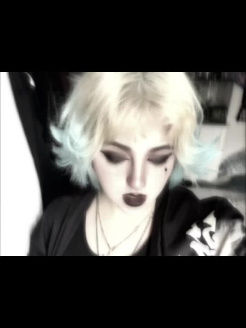 @𖤐𝙸𝙽𝚂𝙾𝙼𝙽𝙸𝙰𖤐