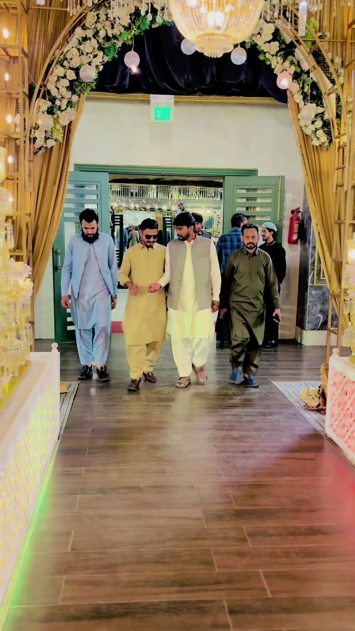 @🇵🇰حاجی ❤{A.H)🇴🇲
