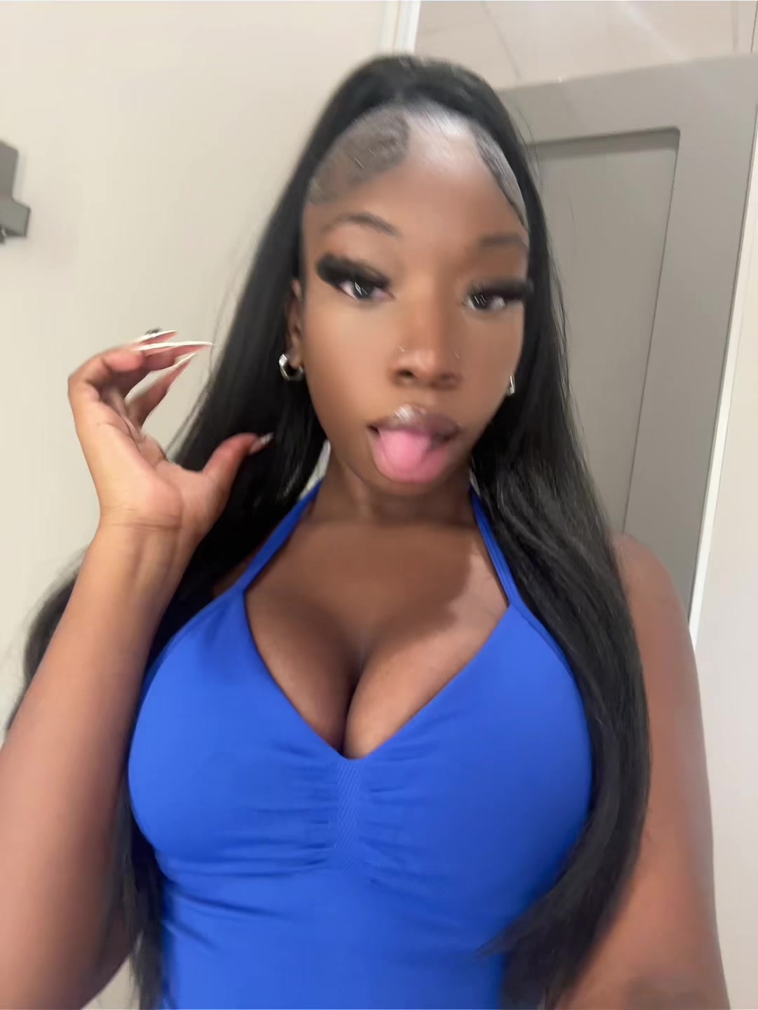 @zaniyah 🎀