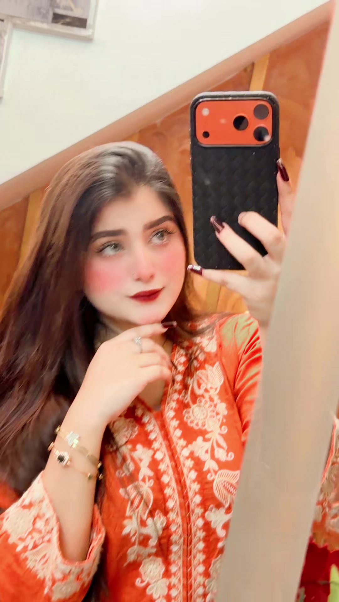 @Amna butt🌺