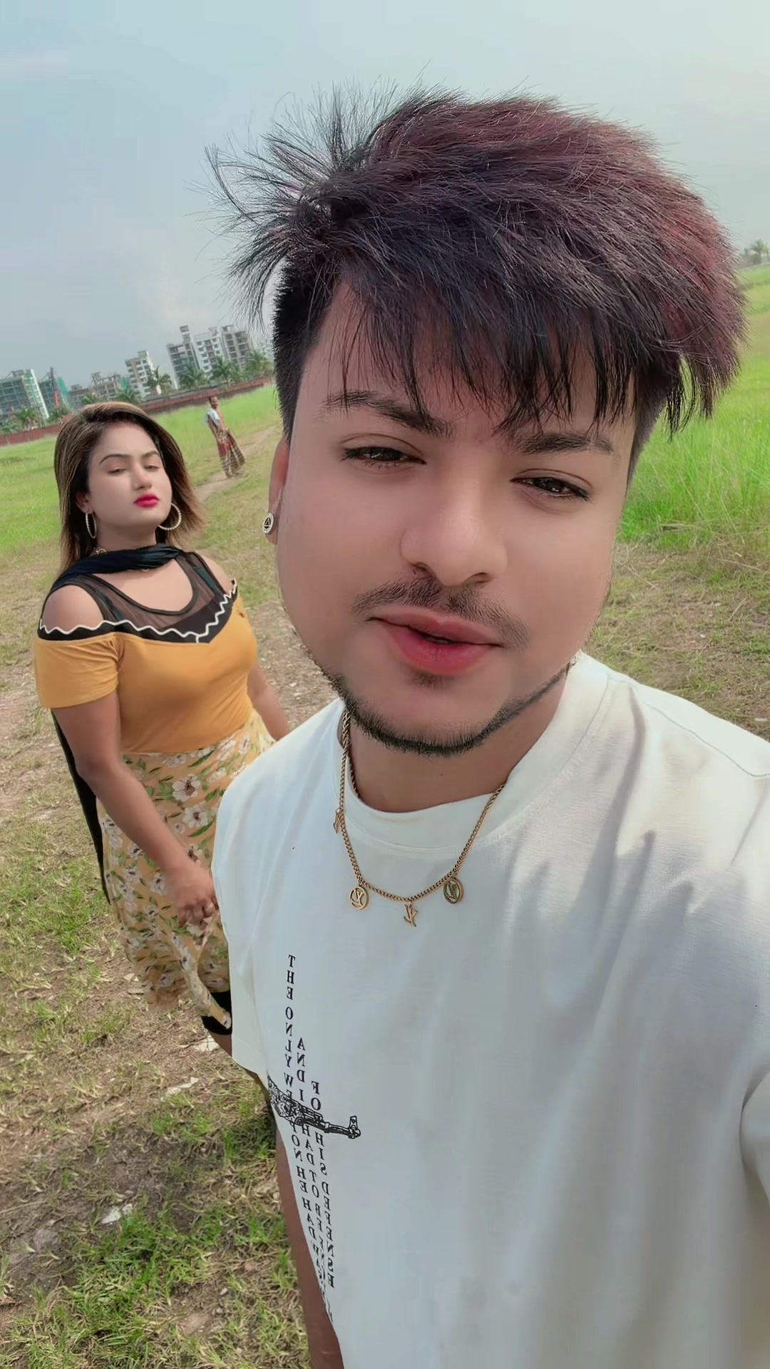 @Max Ovi Riaz