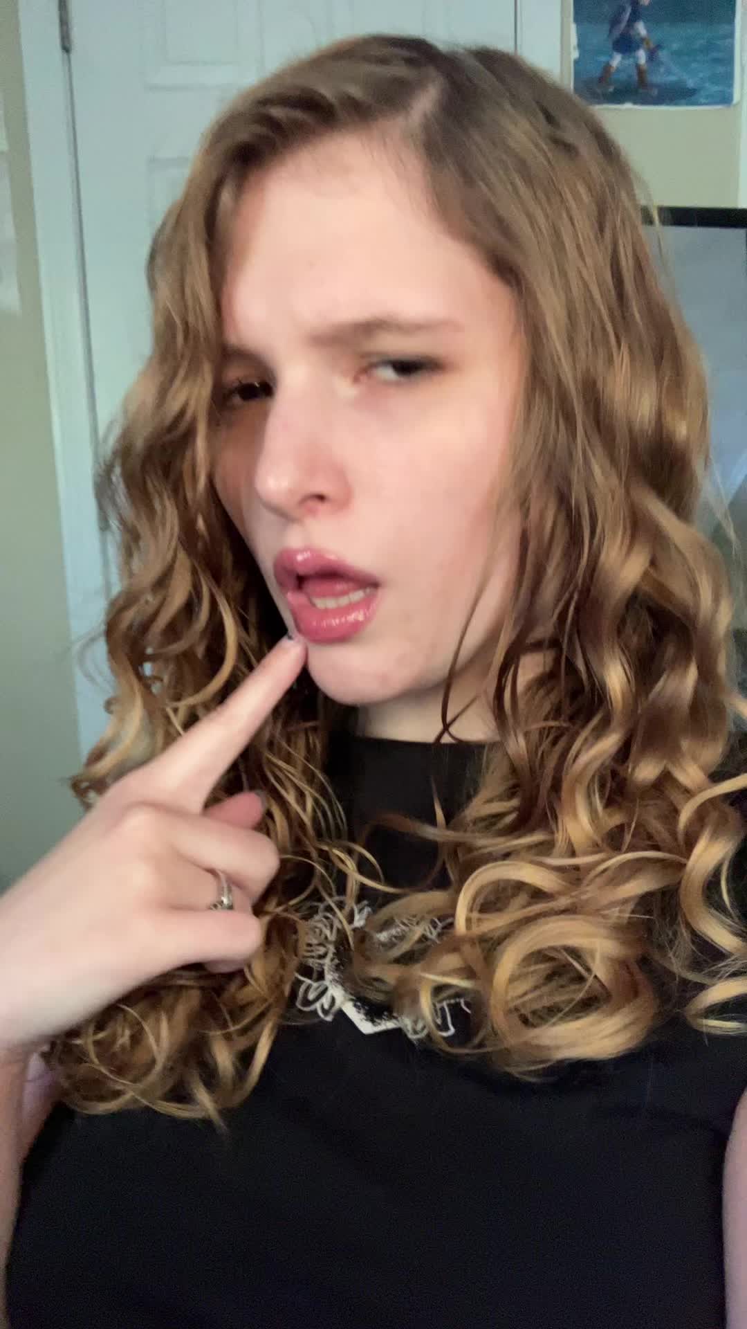 @adrienh711