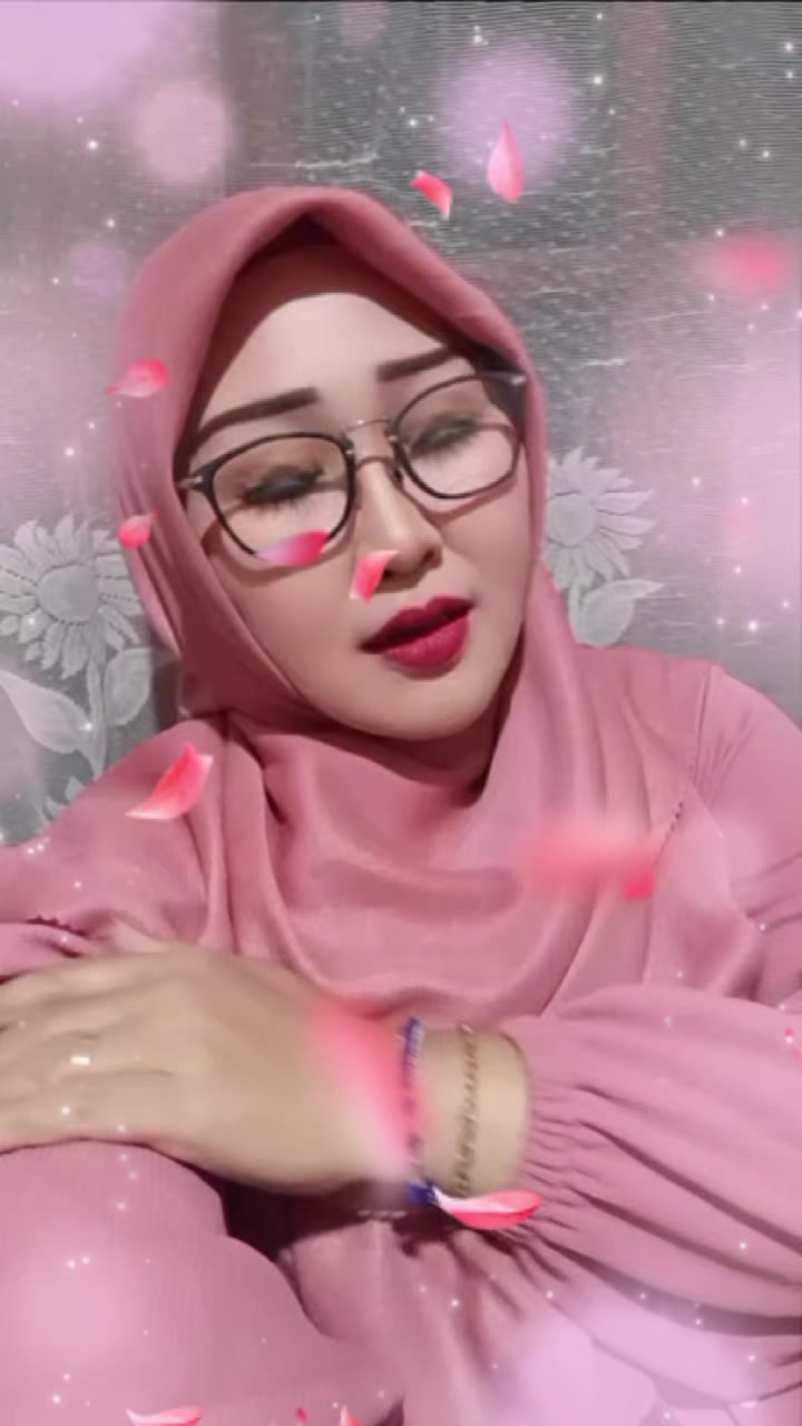 @Isabella