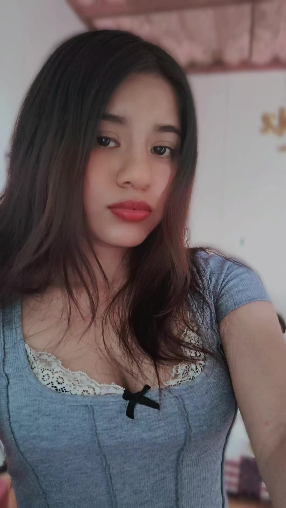 @...