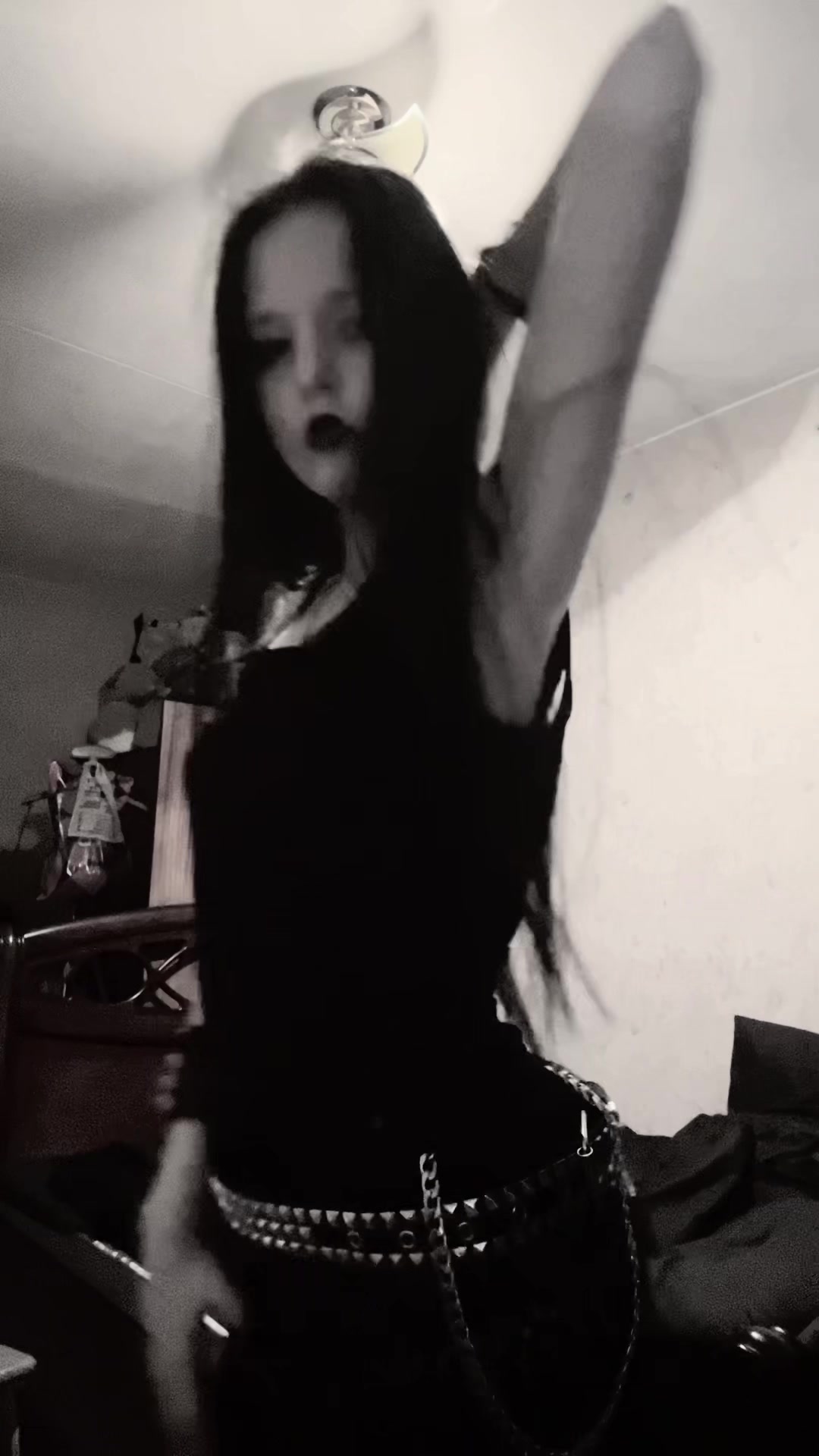 @𝔫𝔦𝔨𝔨𝔶 𝔡𝔢𝔞𝔱𝔥