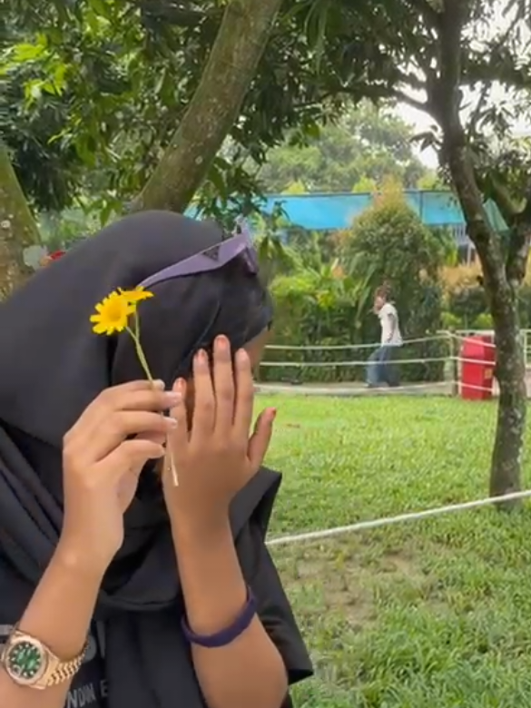 @ময়না👧