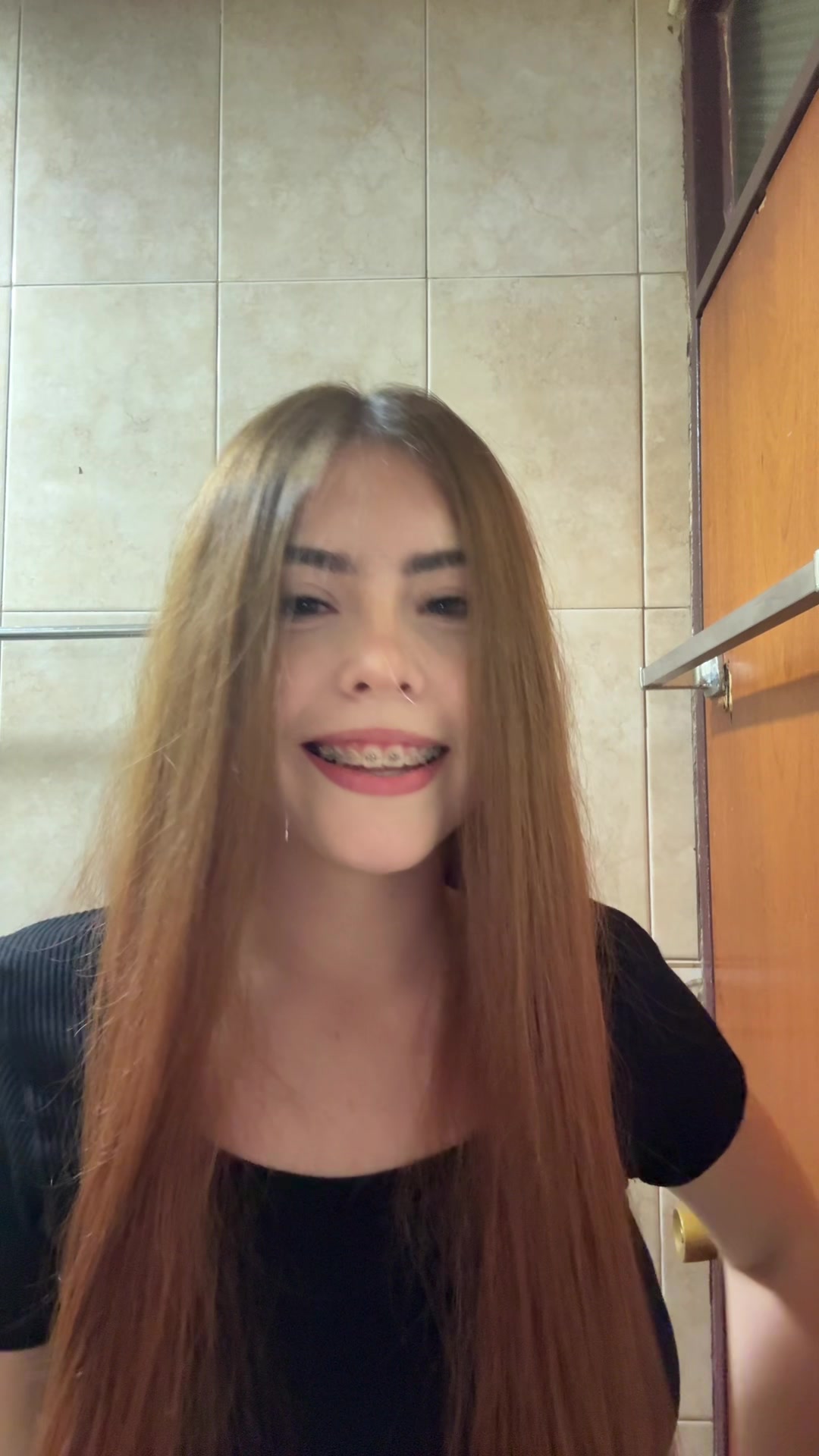 @シ