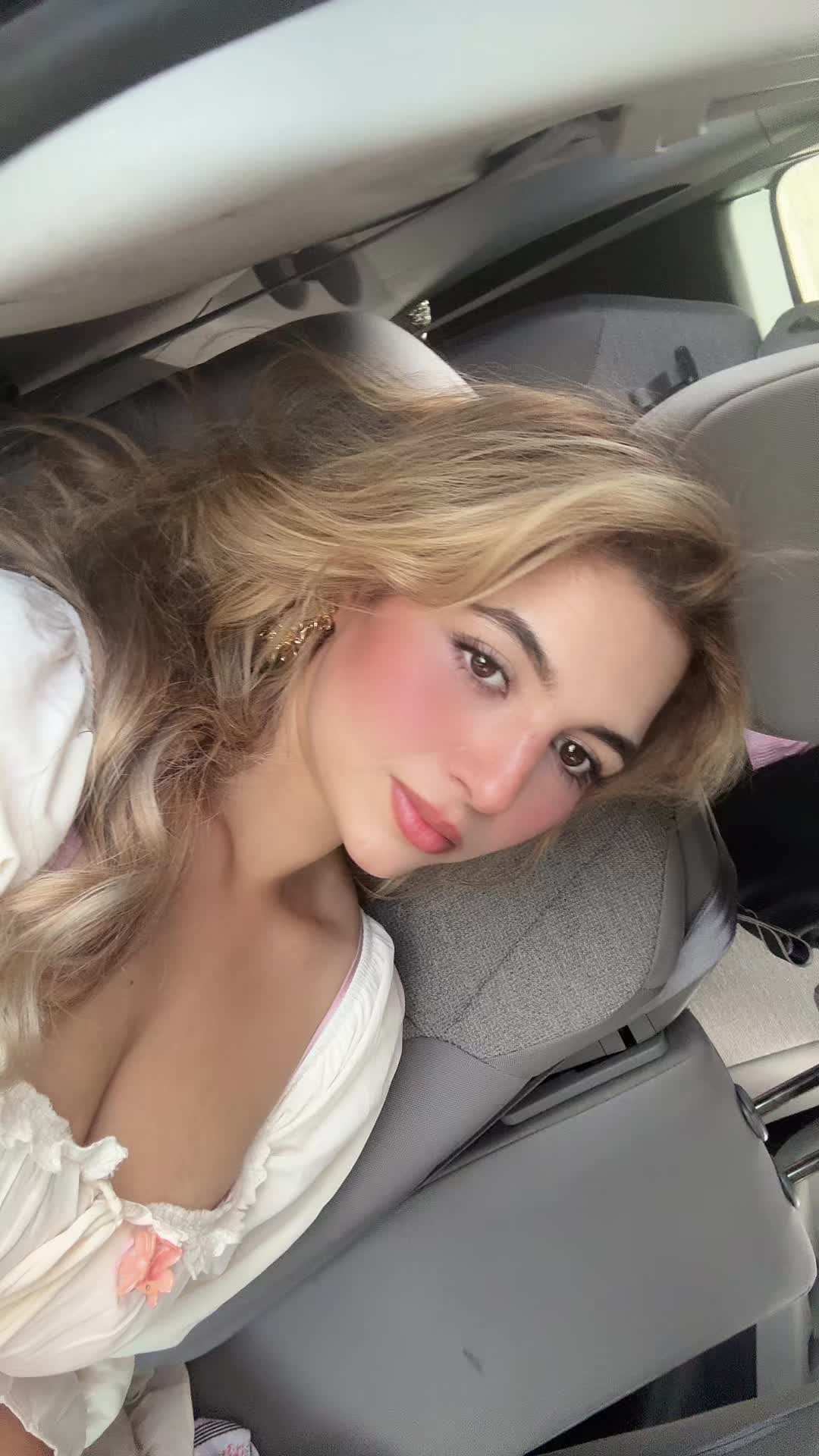 @rosalindacov