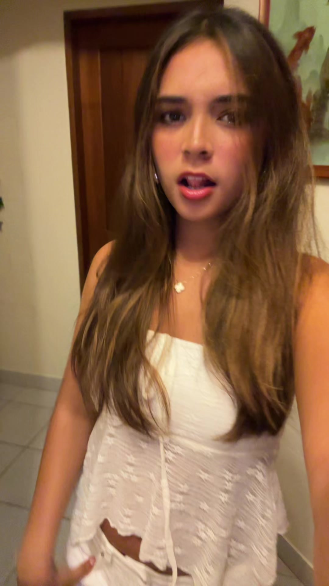 @Abril