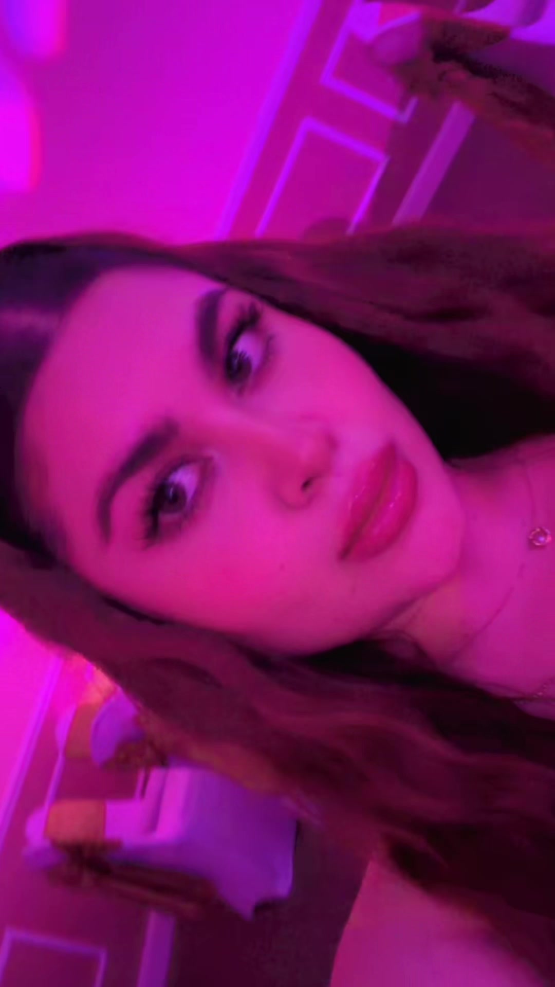 @FABBYLAND🍒