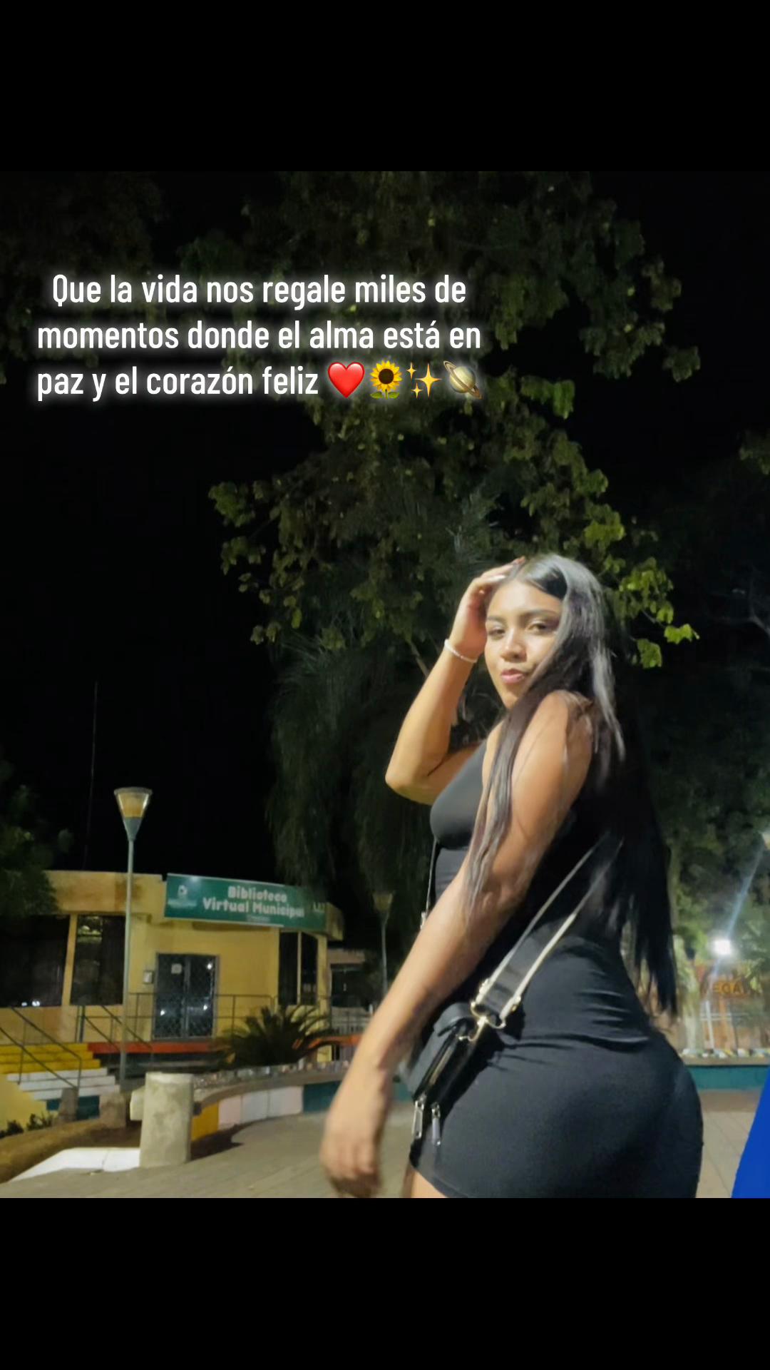 @𝐿𝒜 𝒞𝐻𝒜𝑀𝐼𝒯𝒜 🍒🇻🇪