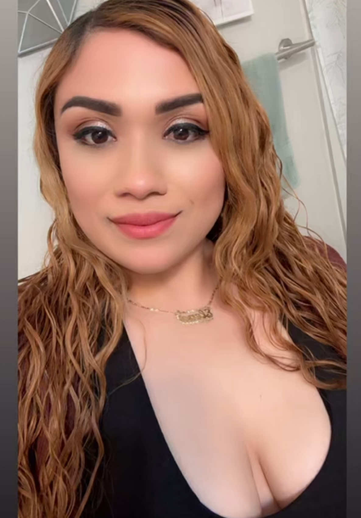 @Elena Salmeron