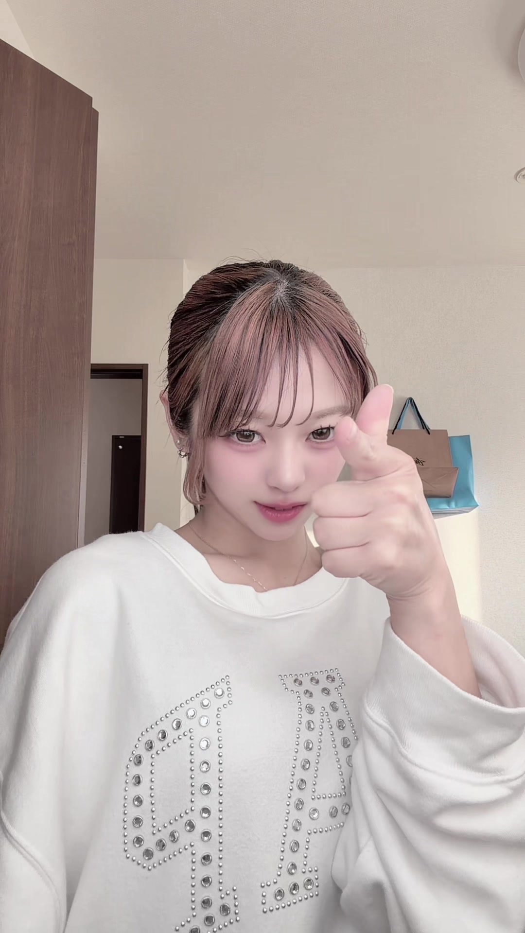 @りりあ
