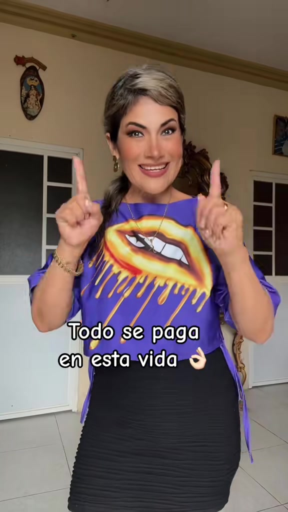 @Rosa Calderón 660 🌻💋🥂