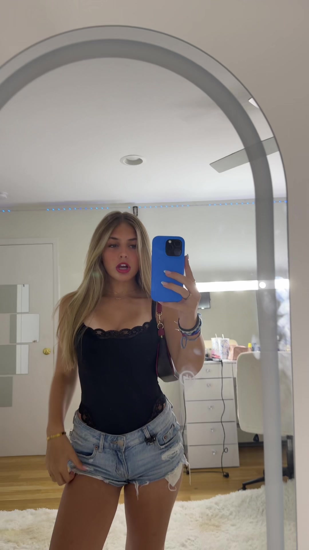 @&bull;