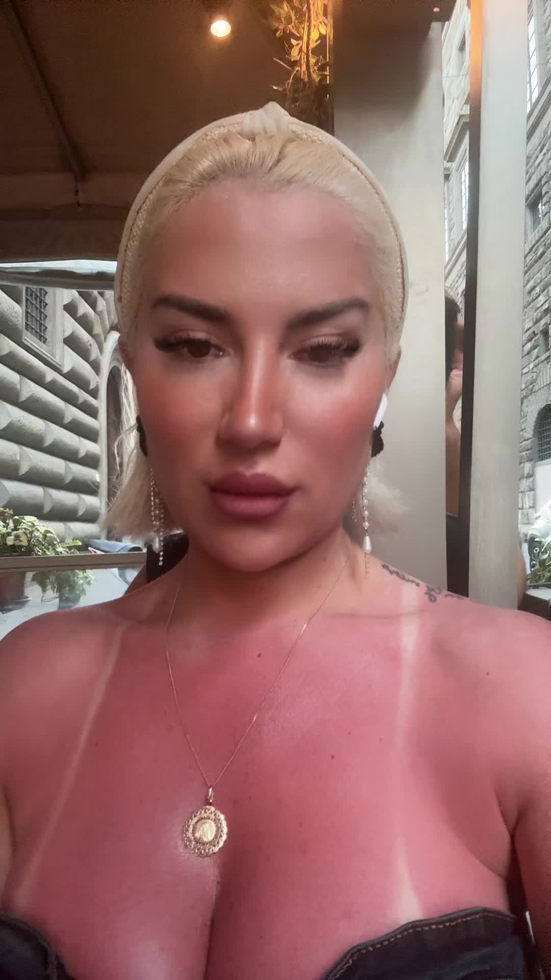 @Ela _entela