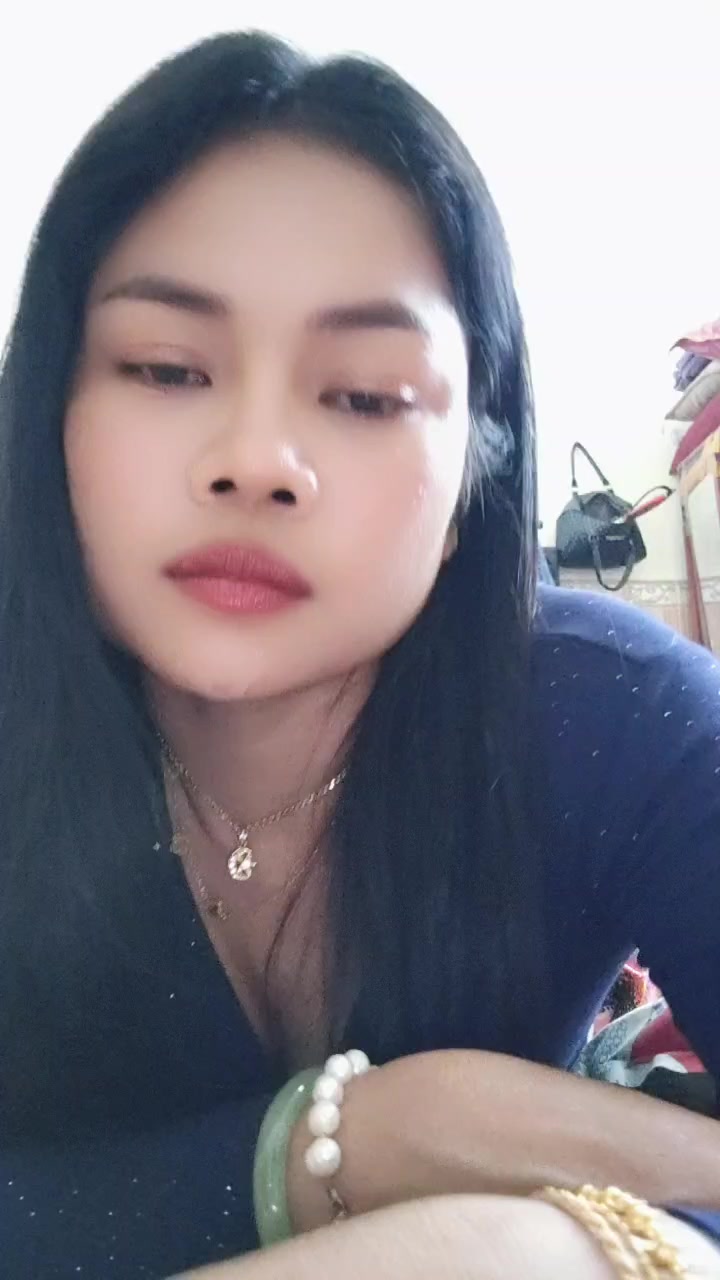 @ស្រីមុំ