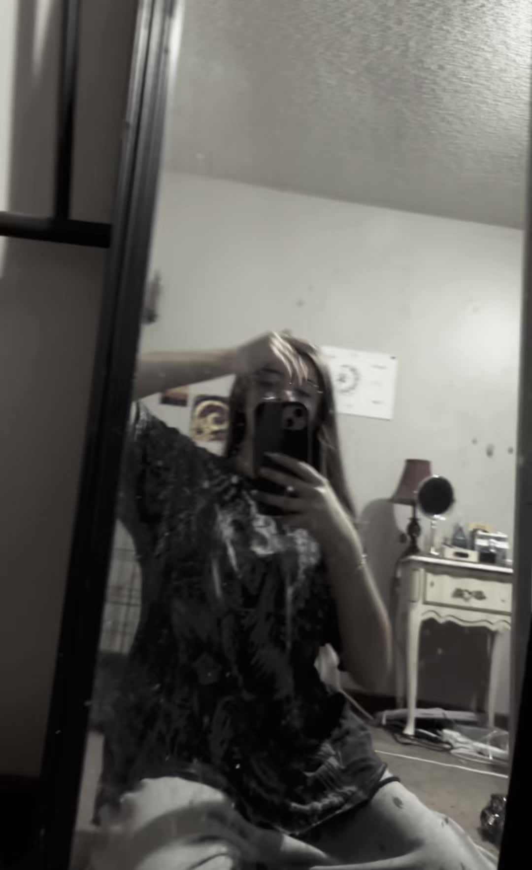 @…