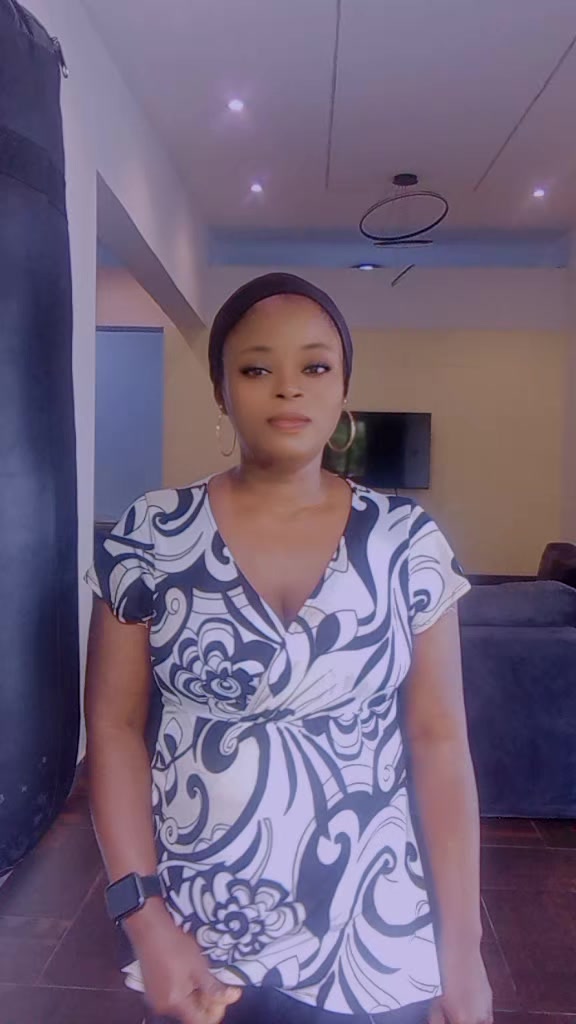 @tundebeccy
