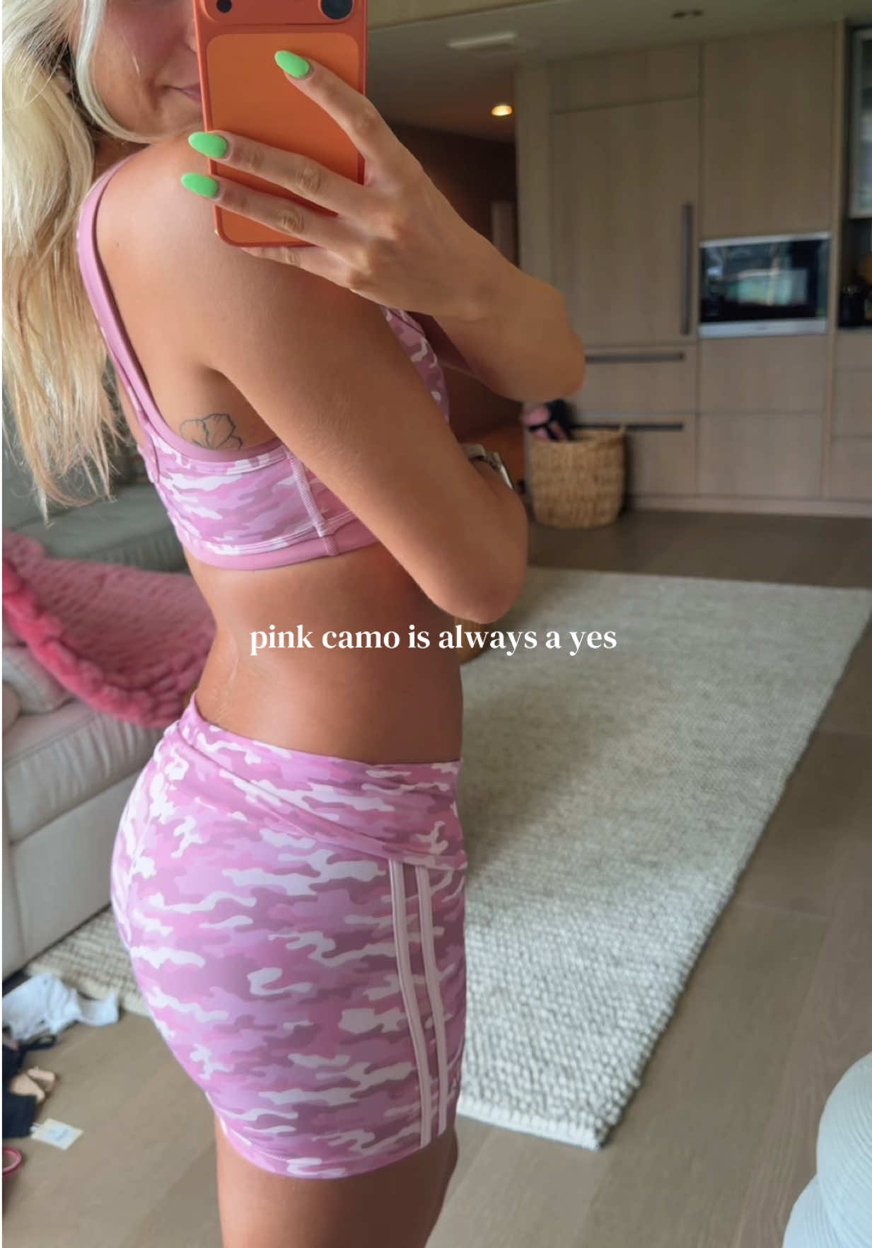 @Bella ๐