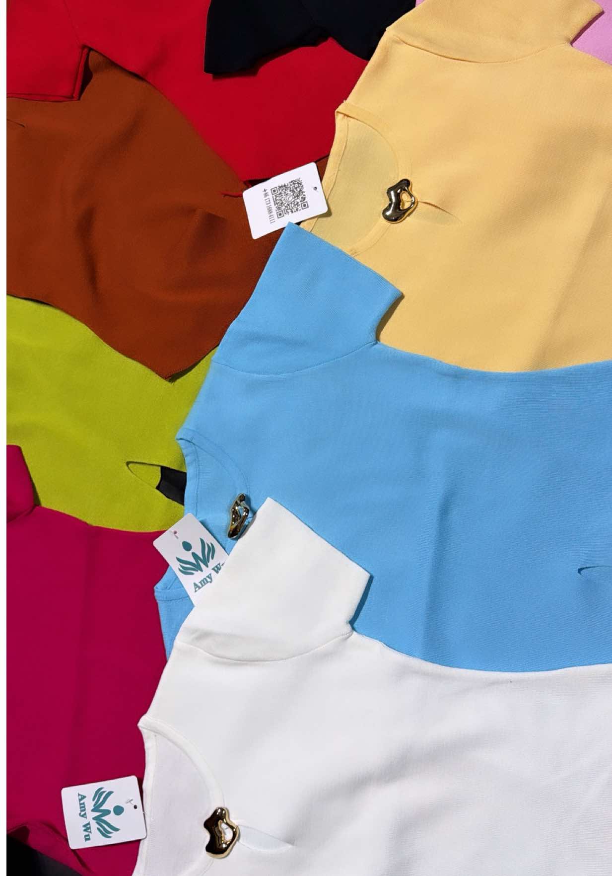 @Deluxebyaduke (CLOTHING STORE)