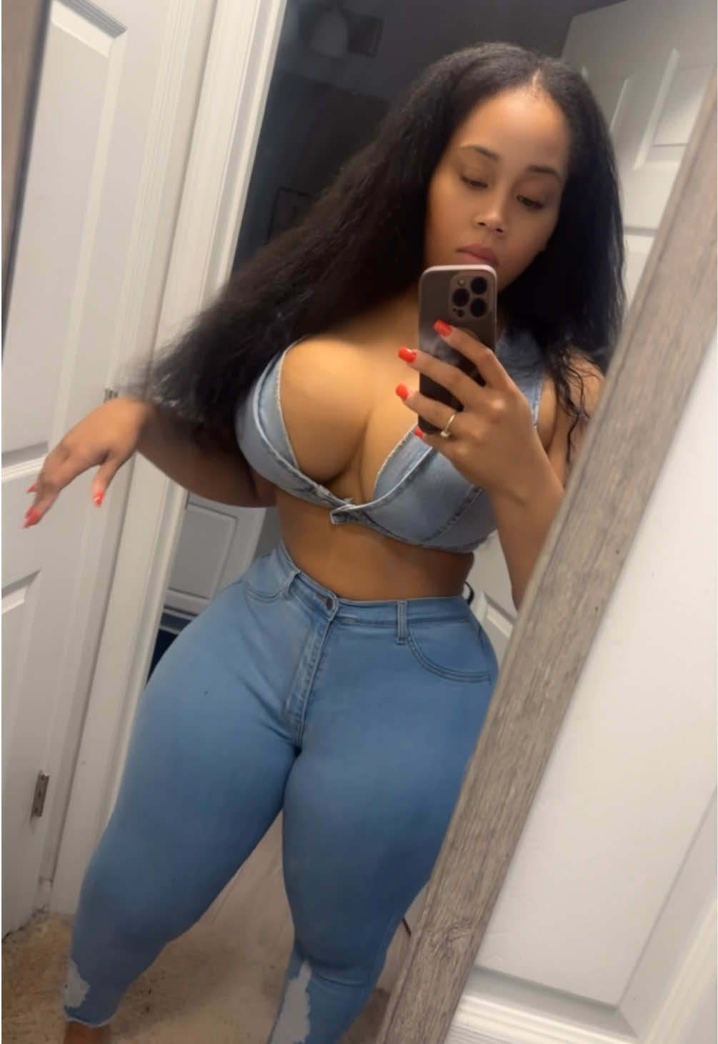 @Gorgeouscovila