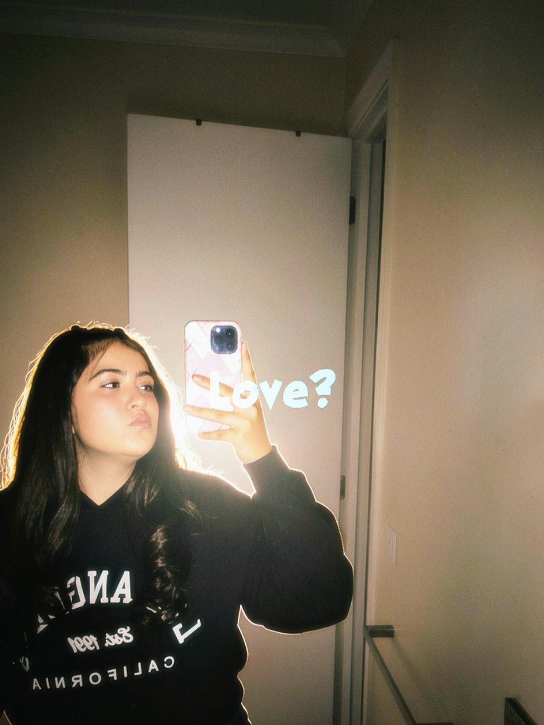 @Zalim Queen 👑