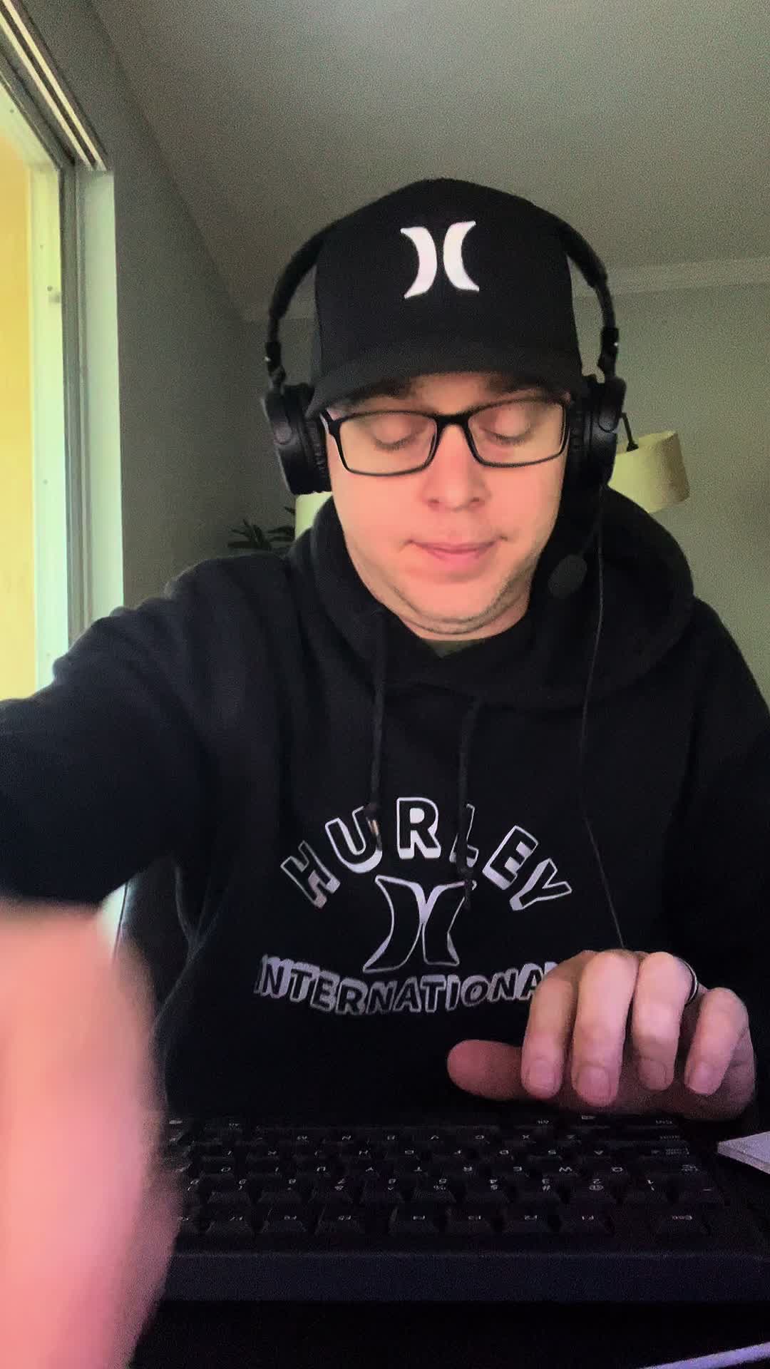 @ThatDudeFromTikTokWes